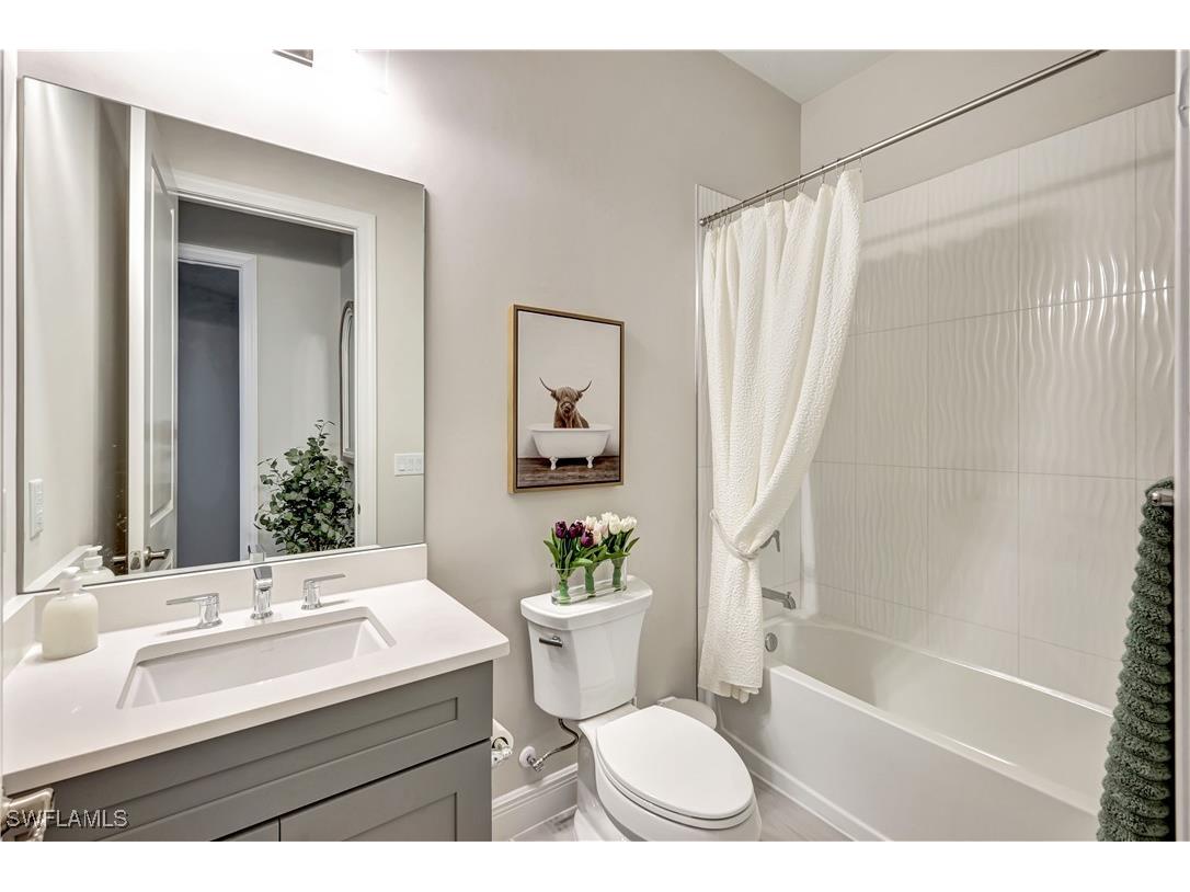 9209 Cayman Drive N Naples FL 34114 224085945 image19