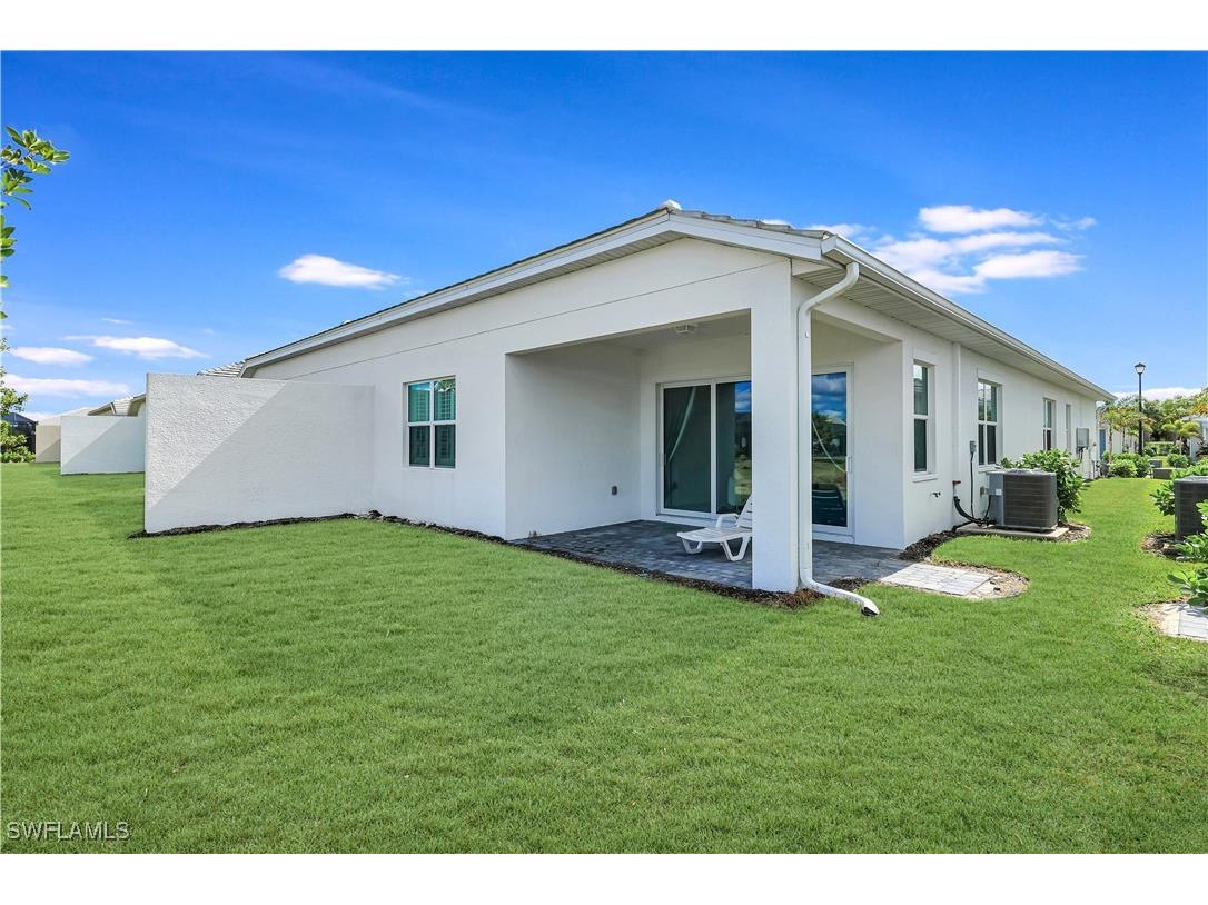 9209 Cayman Drive N Naples FL 34114 224085945 image21