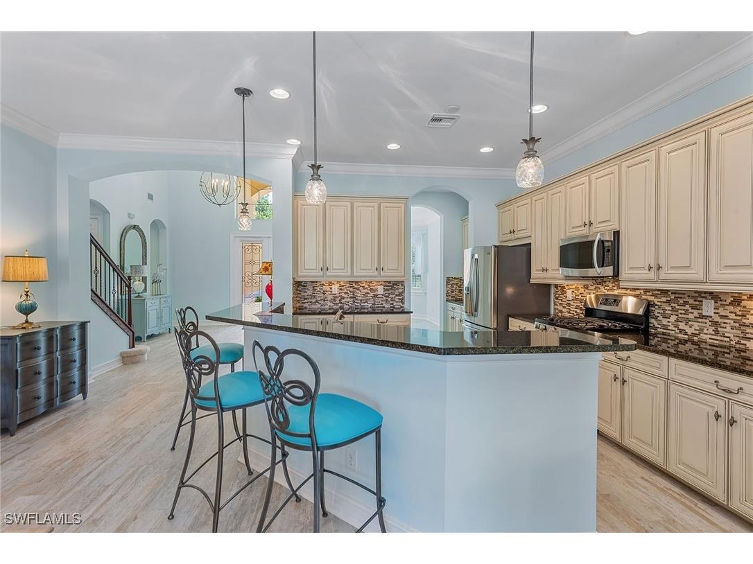 9217 Campanile Circle Naples FL 34114 225043052 image4