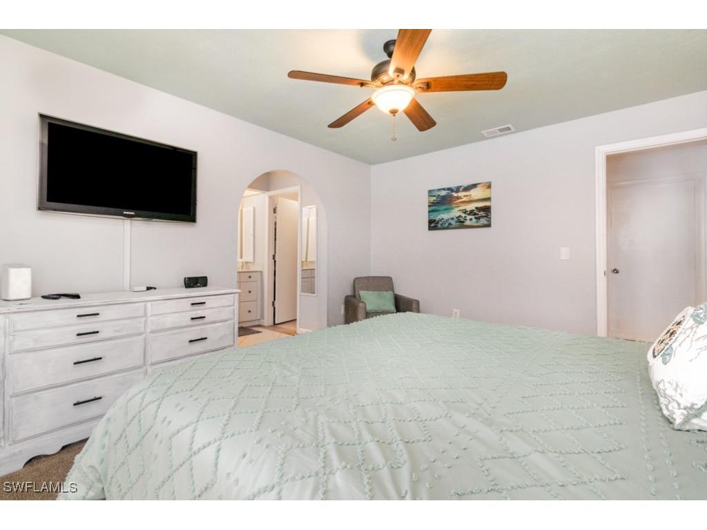 922 SE 25th Lane Cape Coral FL 33904 225047995 image12
