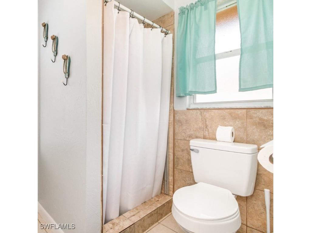 922 SE 25th Lane Cape Coral FL 33904 225047995 image14