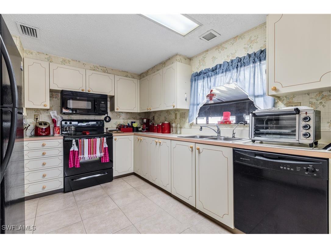 9245 Caloosa Drive North Fort Myers FL 33903 225048039 image3