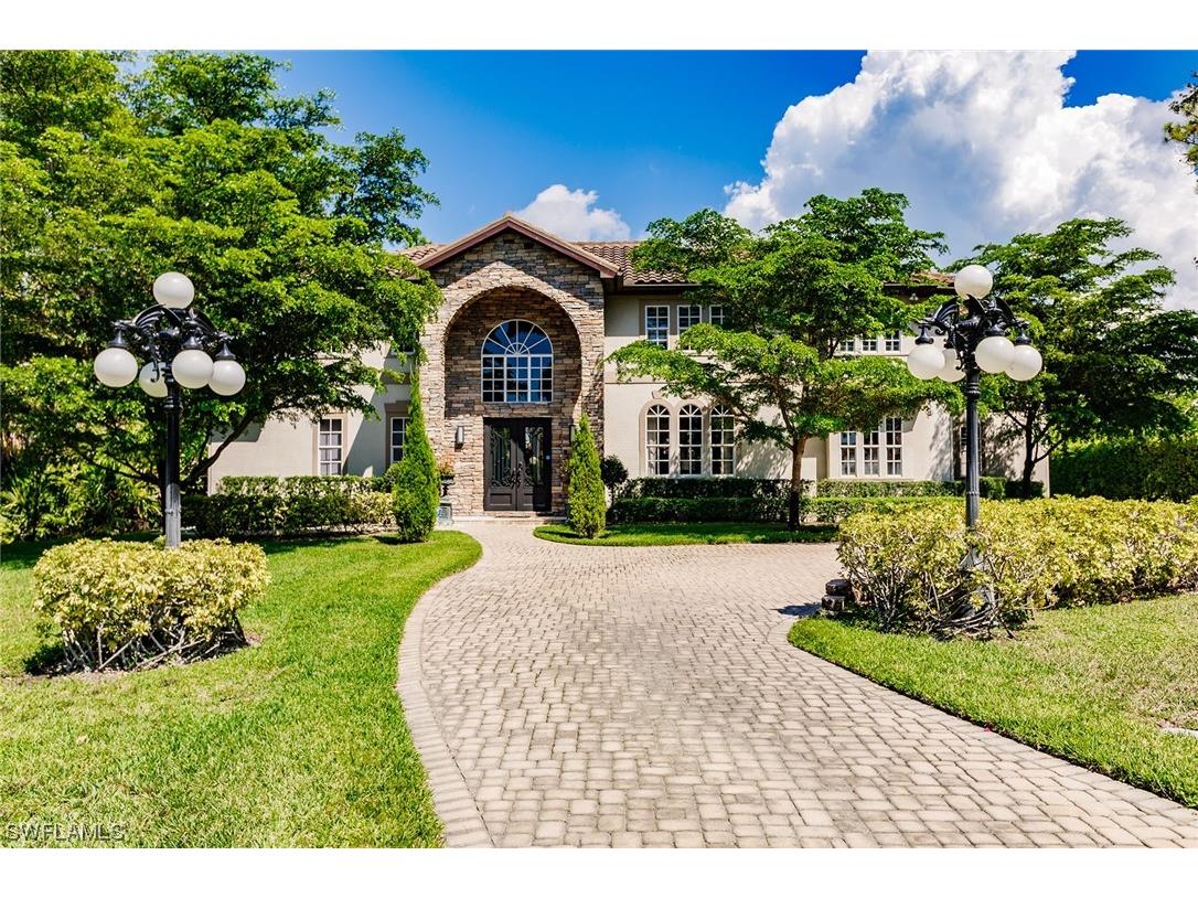 9250 The Lane, Naples, FL 34109 MLS 223079626 Edina Realty