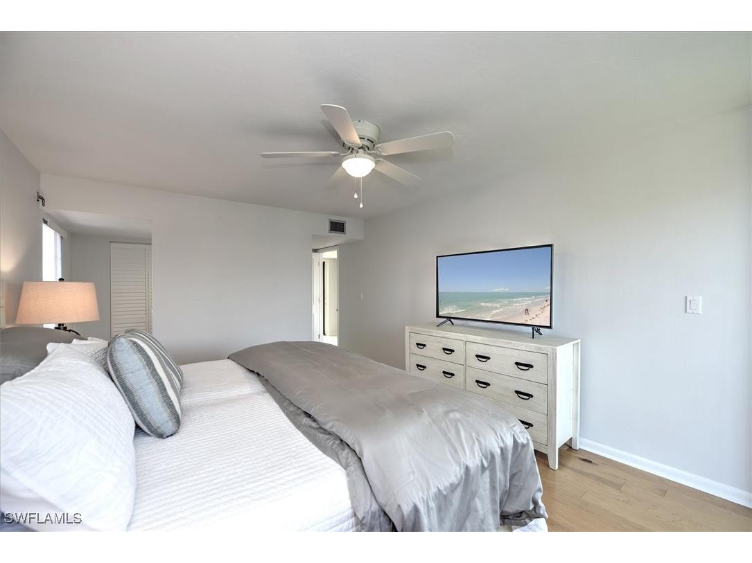 929 Collier Court #B401 Marco Island FL 34145 225048948 image16