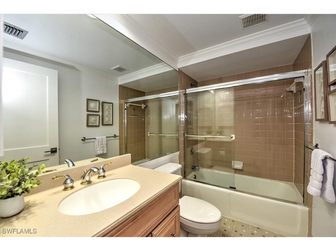 929 Collier Court #B401 Marco Island FL 34145 225048948 image20