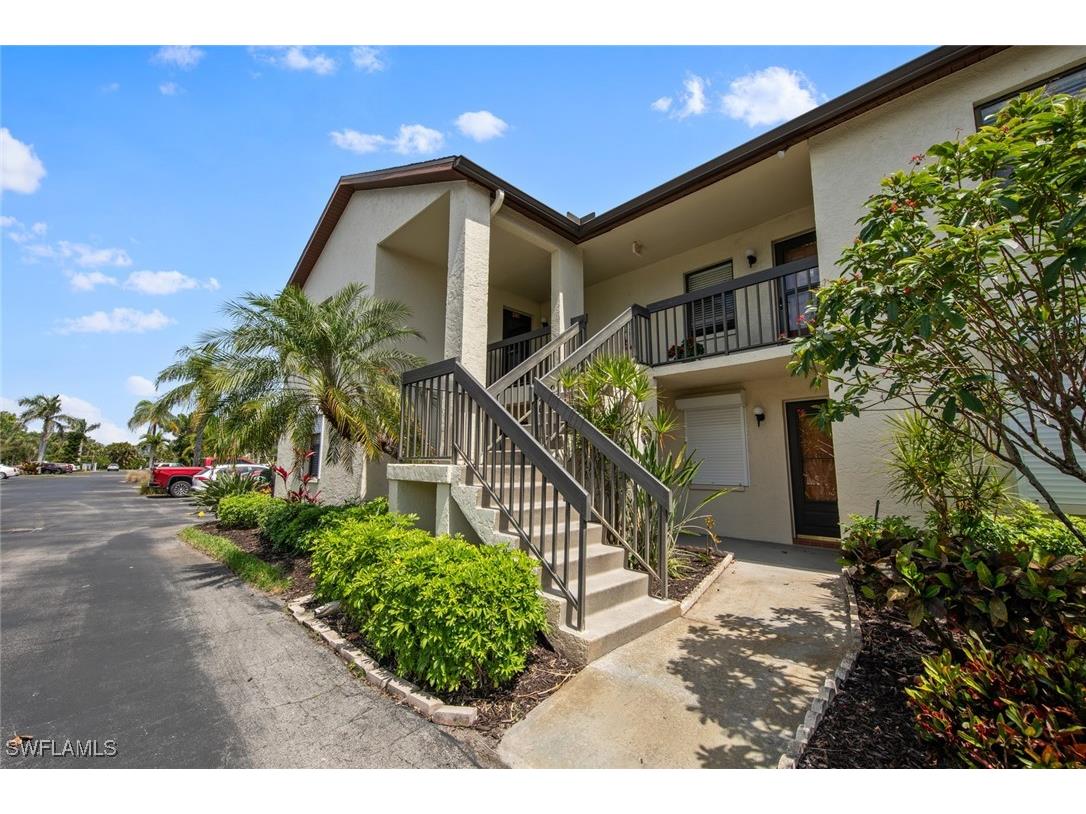 9315 Central Park Drive #201 Fort Myers FL 33919 225034263 image2