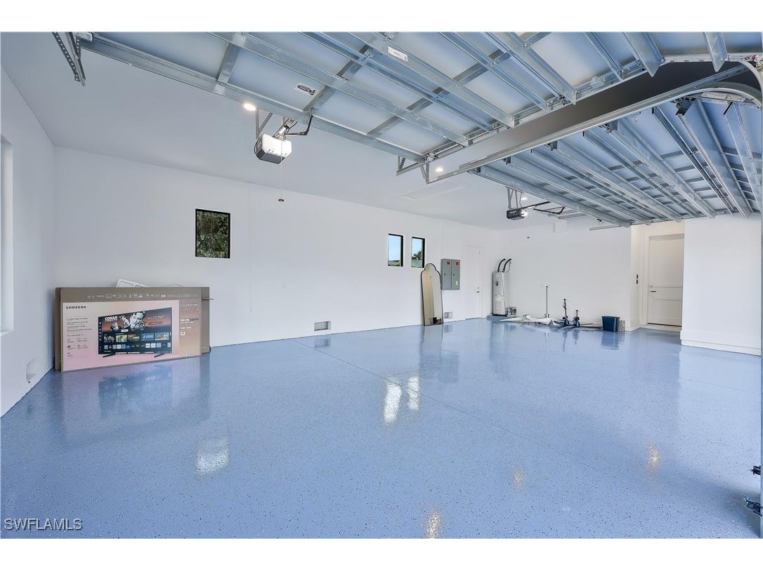 933 11th Street SW Naples FL 34117 224083976 image23