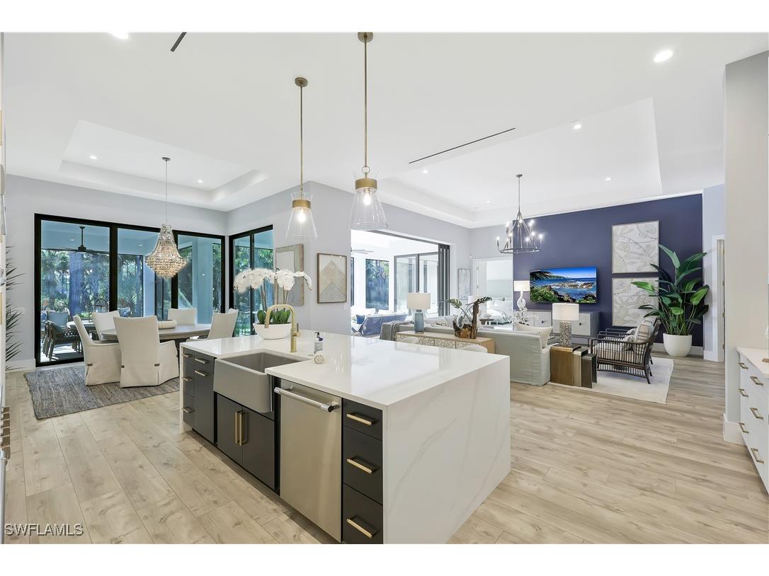 933 11th Street SW Naples FL 34117 224083976 image7