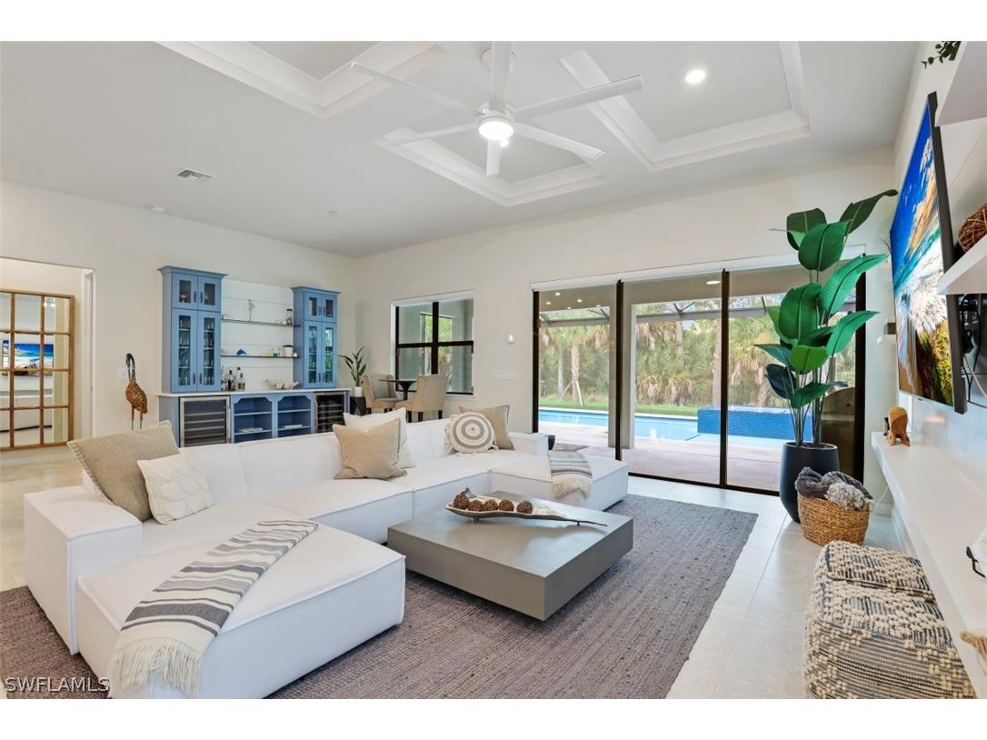 9367 Greyhawk Trail Naples FL 34120 222071658 image1