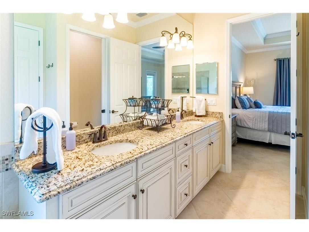 9372 Vercelli Court Naples FL 34113 225048769 image23