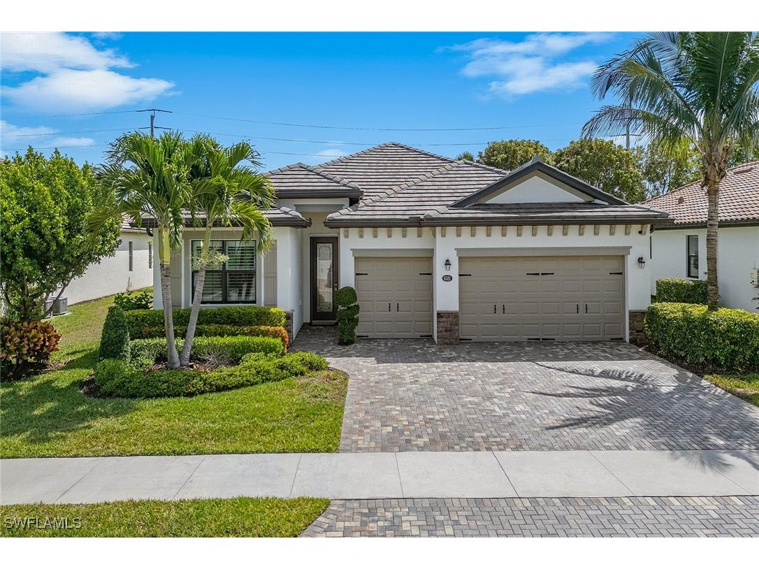 9381 Glenforest Drive Naples FL 34120 225035034 image1