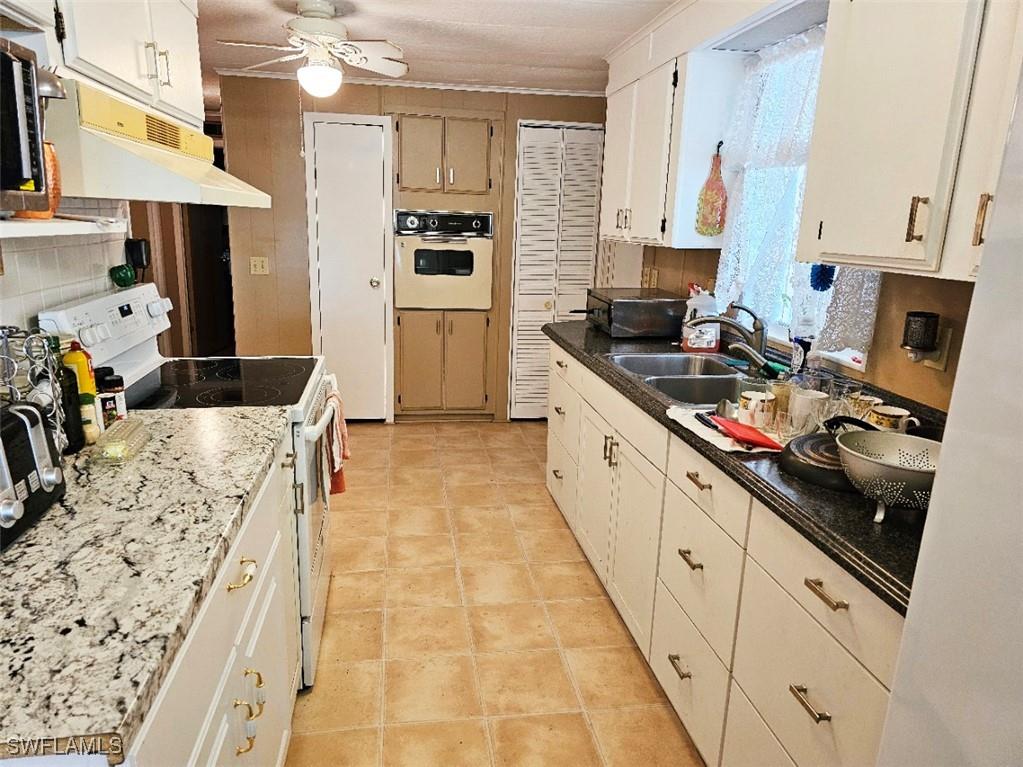 94 Poinsettia Drive Fort Myers FL 33905 225030987 image14