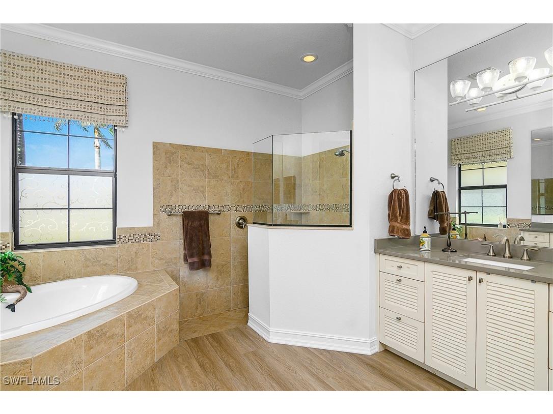 9489 Italia Way Naples FL 34113 225033843 image18