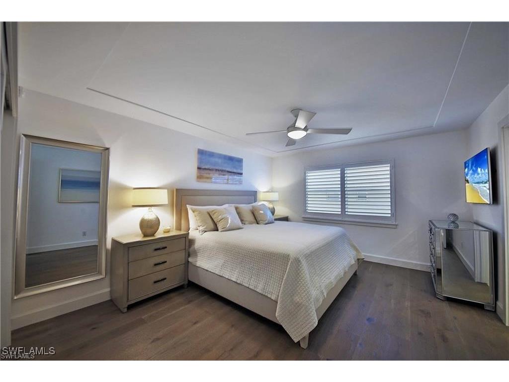 9517 Gulf Shore Drive #401 Naples FL 34108 225047848 image8