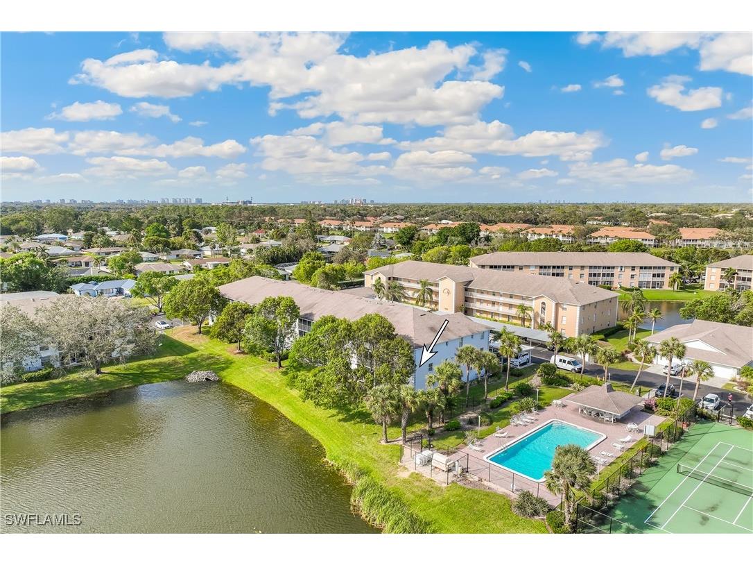 9610 Victoria Lane #208D Naples FL 34109 224105147 image1