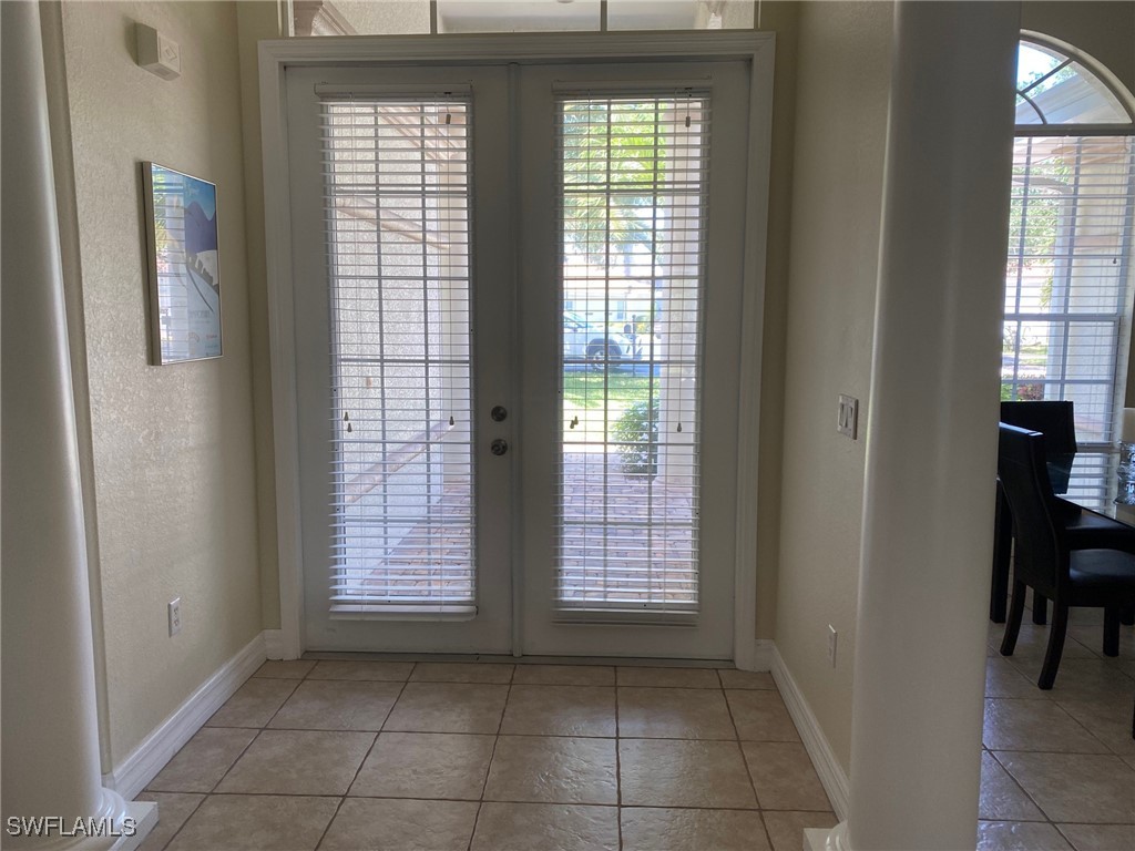 9623 Springlake Circle Estero FL 33928 225036610 image2