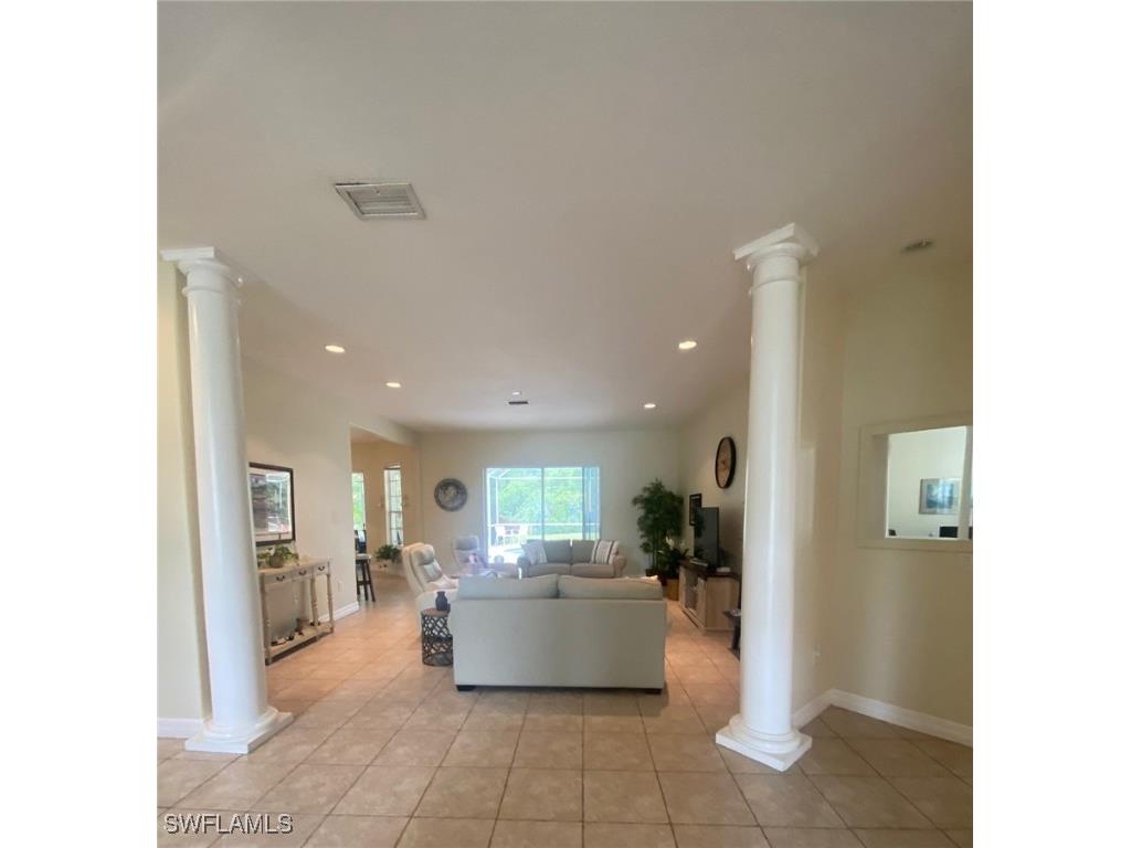 9623 Springlake Circle Estero FL 33928 225036610 image3