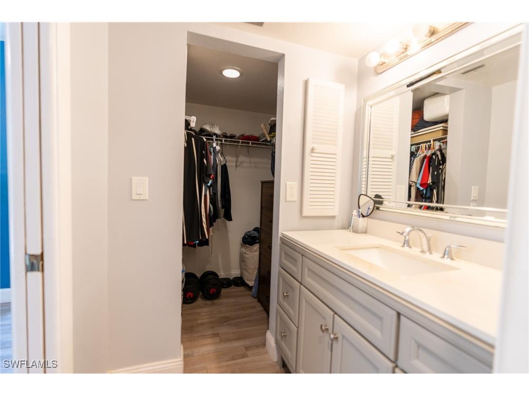 Fort Myers FL 33919 225030682 image18