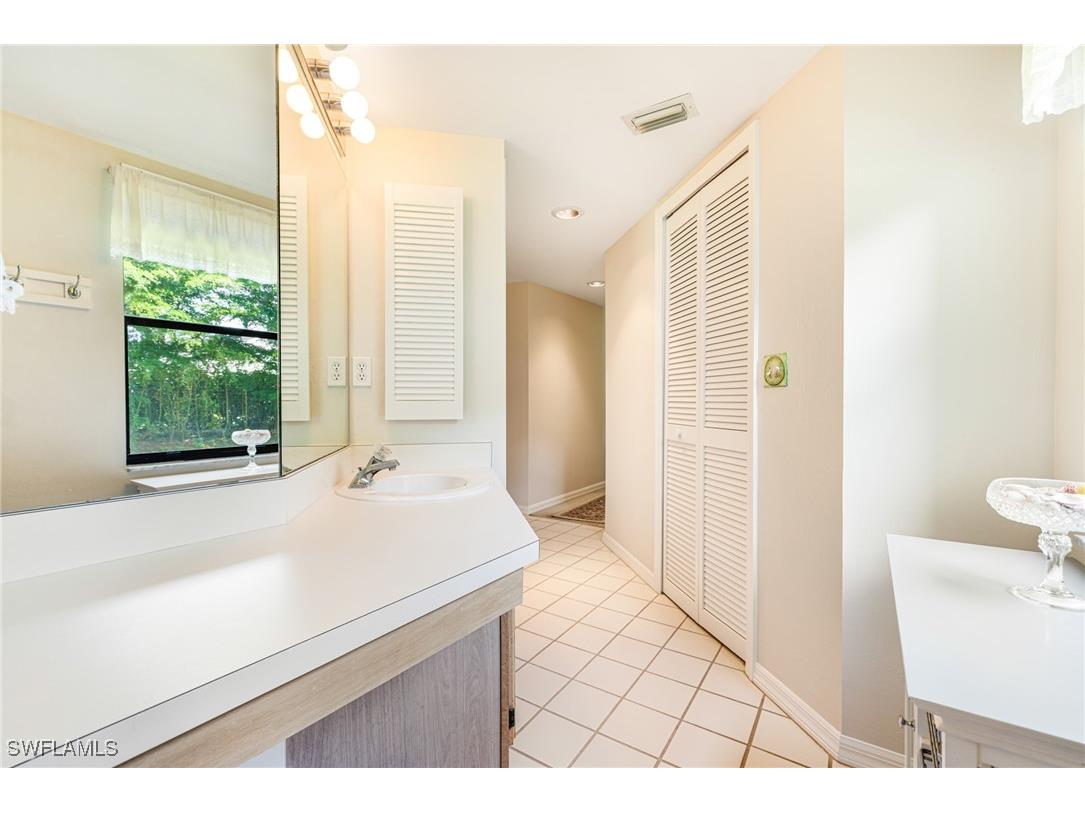 9648 Windsor Gardens Lane #104 Fort Myers FL 33919 225033172 image19