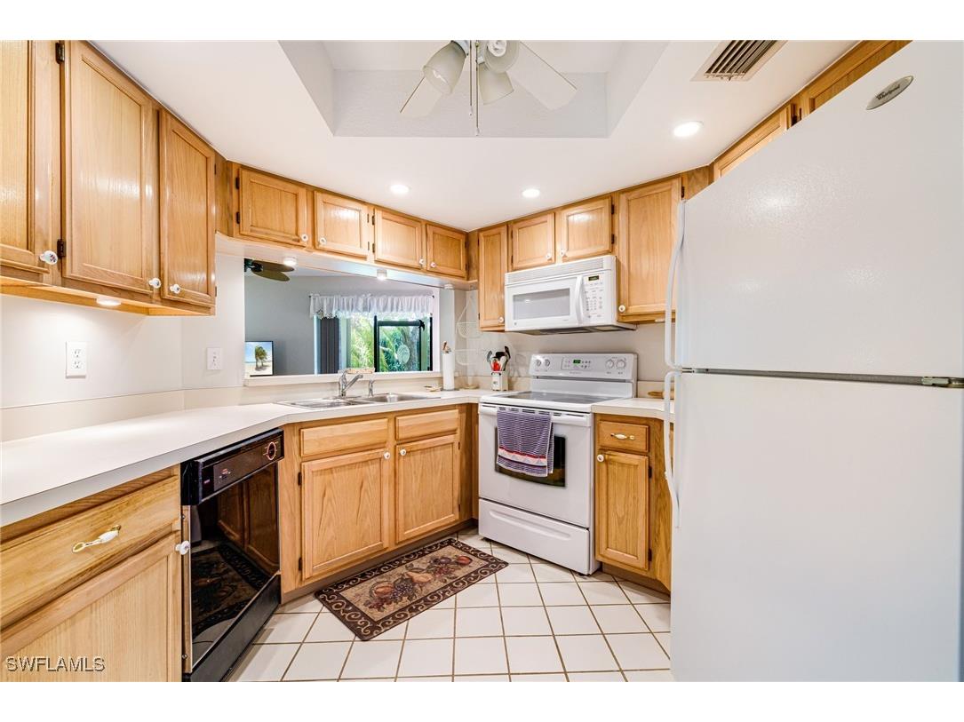 9648 Windsor Gardens Lane #104 Fort Myers FL 33919 225033172 image8