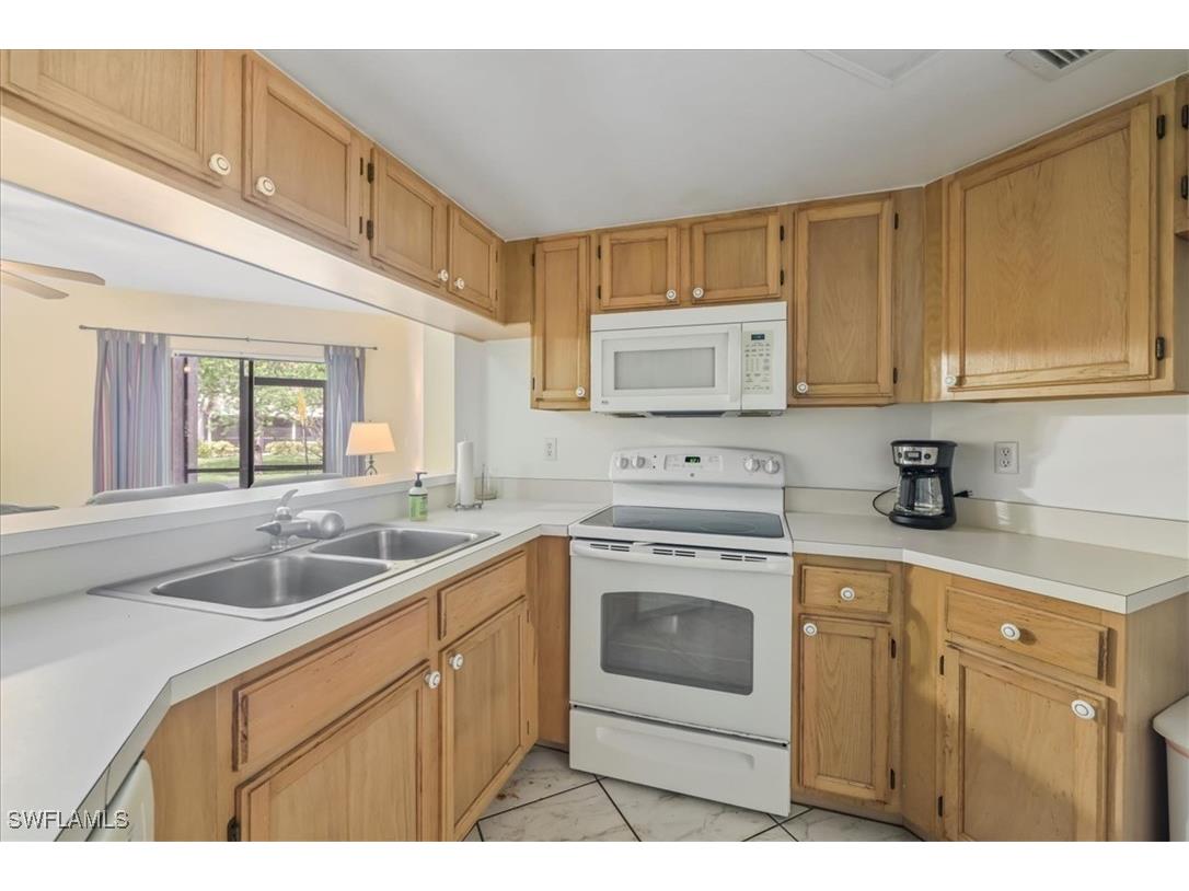 9652 Windsor Gardens Lane #105 Fort Myers FL 33919 225050617 image20