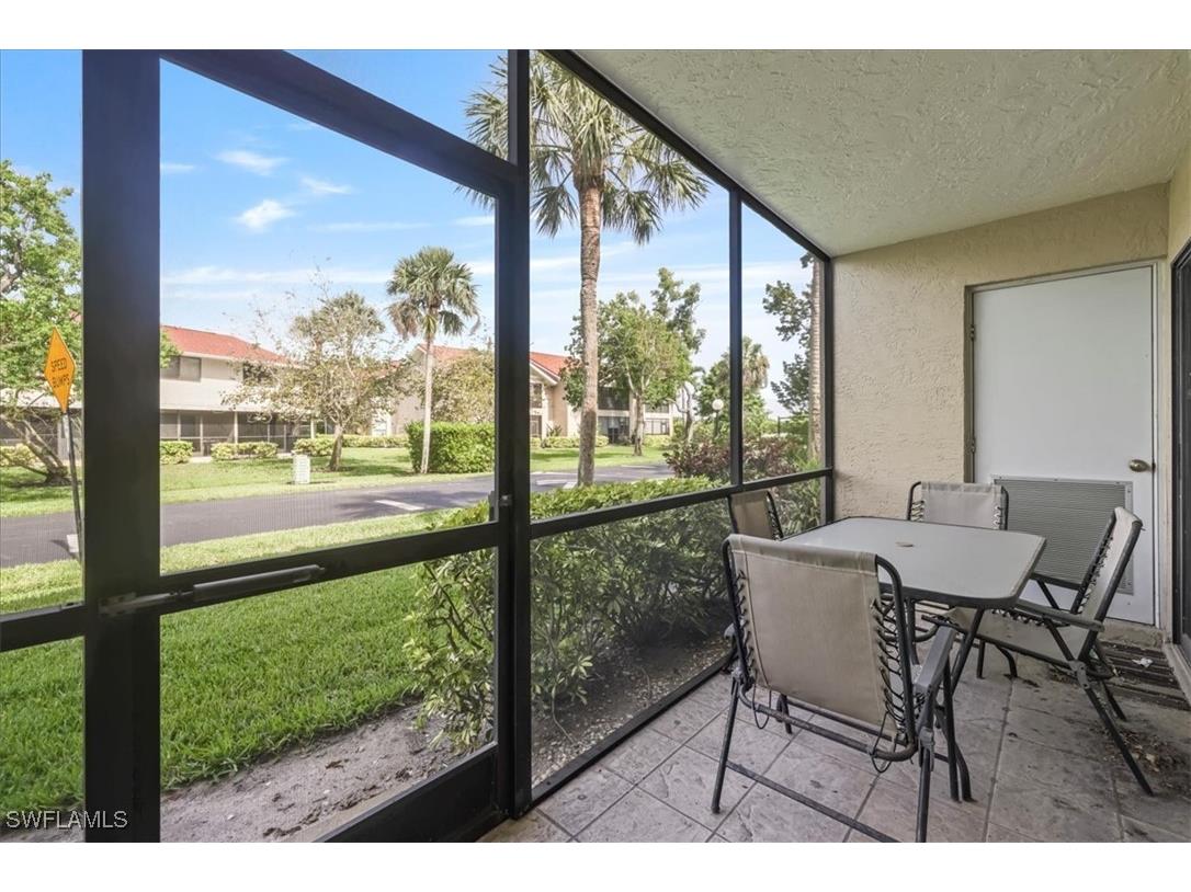 9652 Windsor Gardens Lane #105 Fort Myers FL 33919 225050617 image5