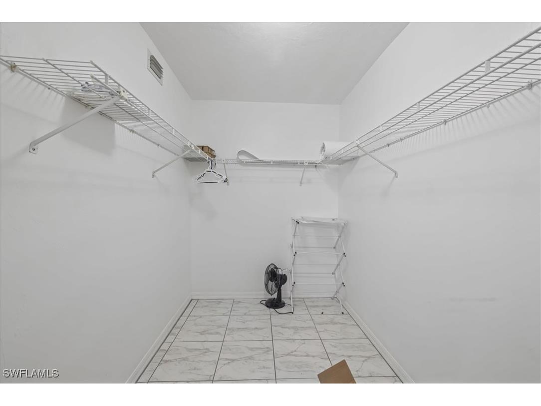 9652 Windsor Gardens Lane #105 Fort Myers FL 33919 225050617 image9