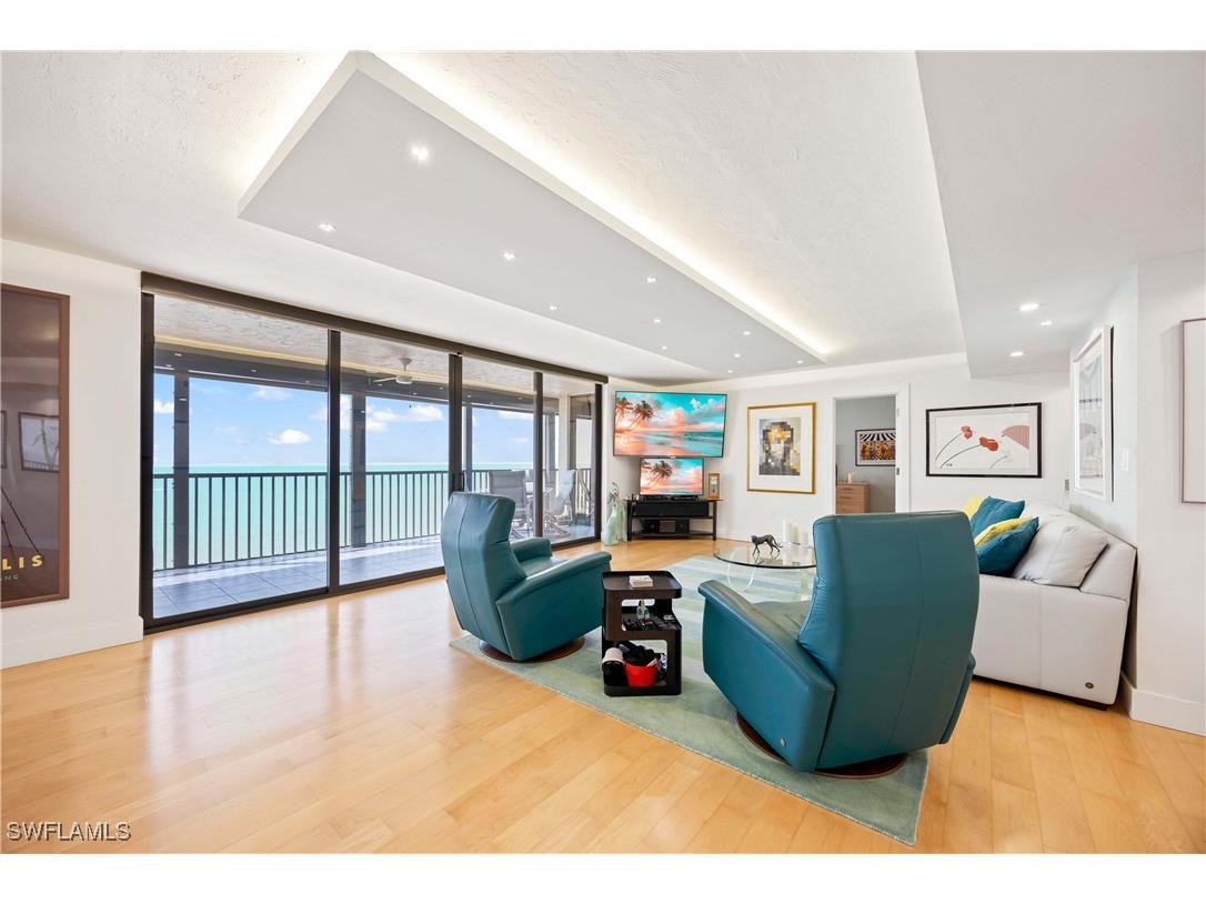 9653 Gulf Shore Drive #702 Naples FL 34108 225026551 image1