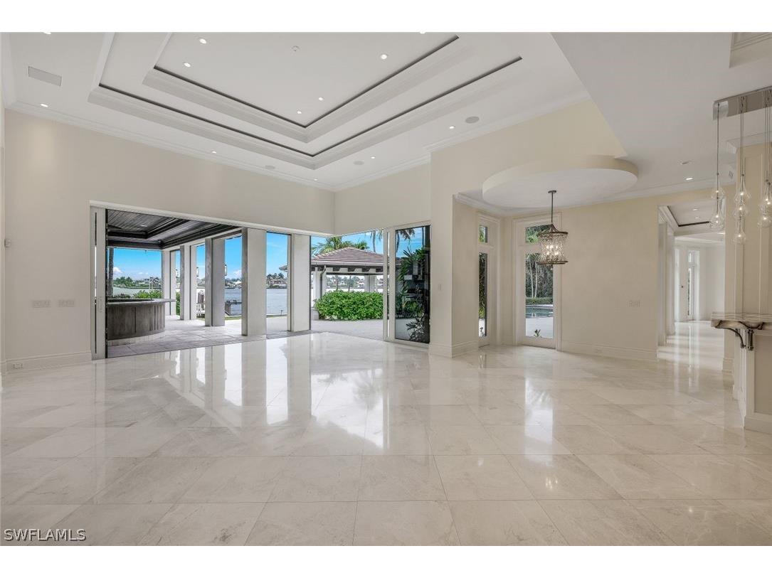 970 Aqua Circle Naples FL 34102 224040729 image18