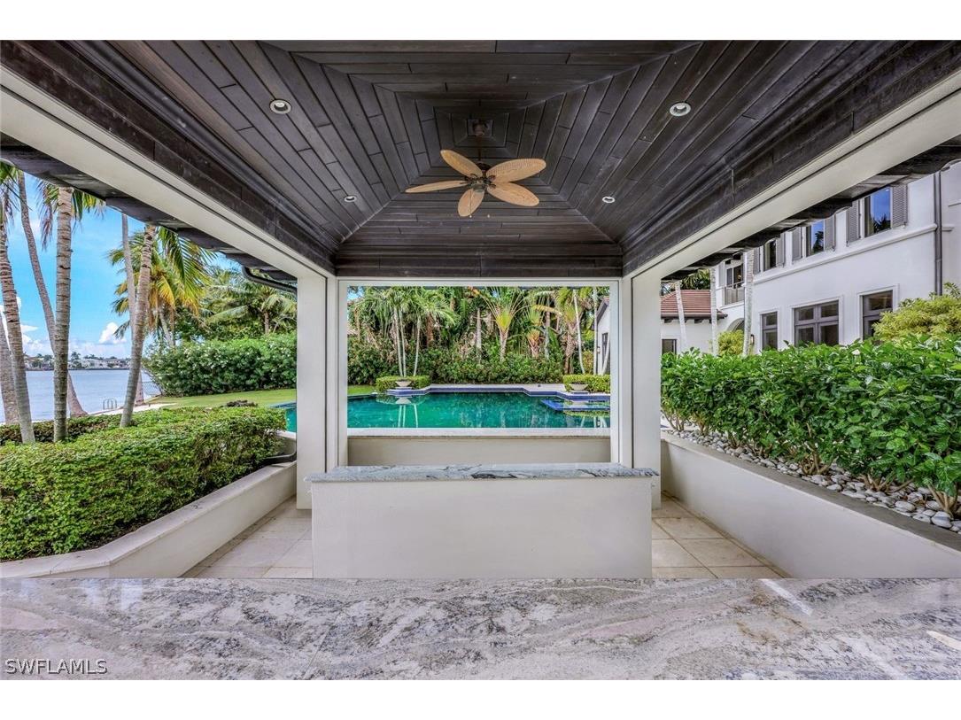 970 Aqua Circle Naples FL 34102 224040729 image22