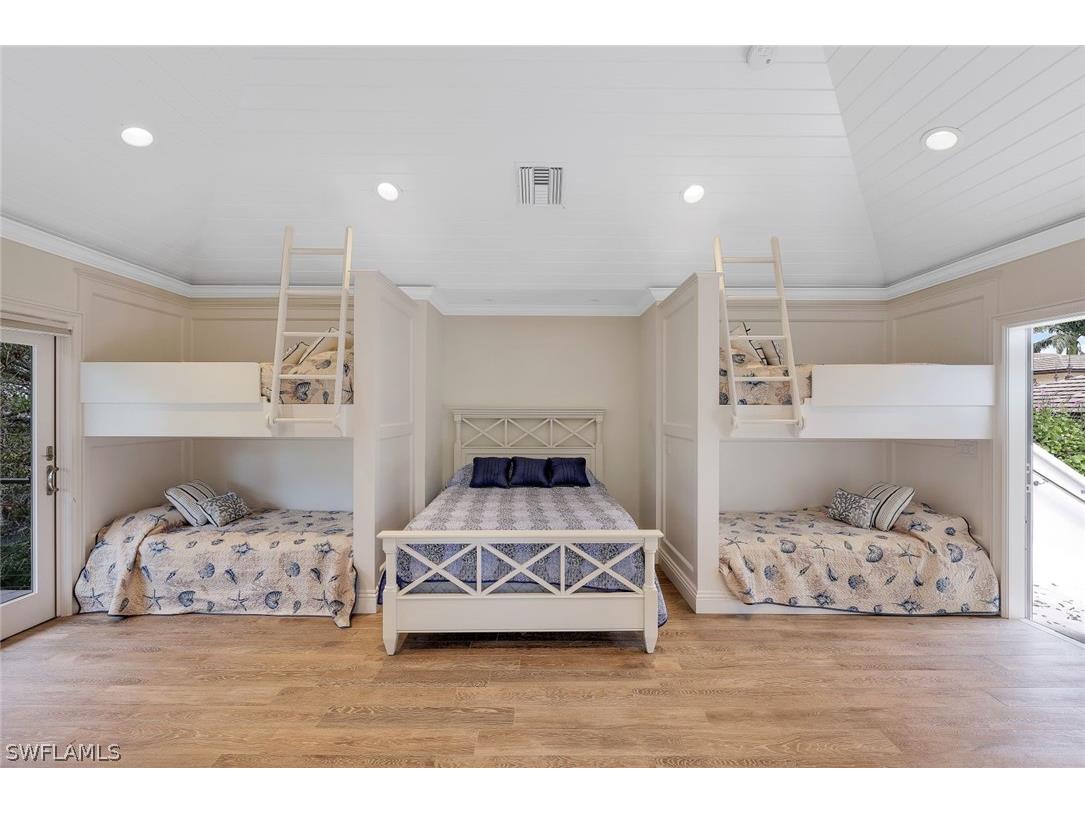 970 Aqua Circle Naples FL 34102 224040729 image36