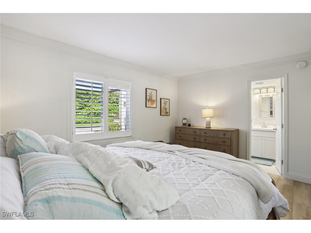 980 7th Avenue S #104 Naples FL 34102 225047710 image10