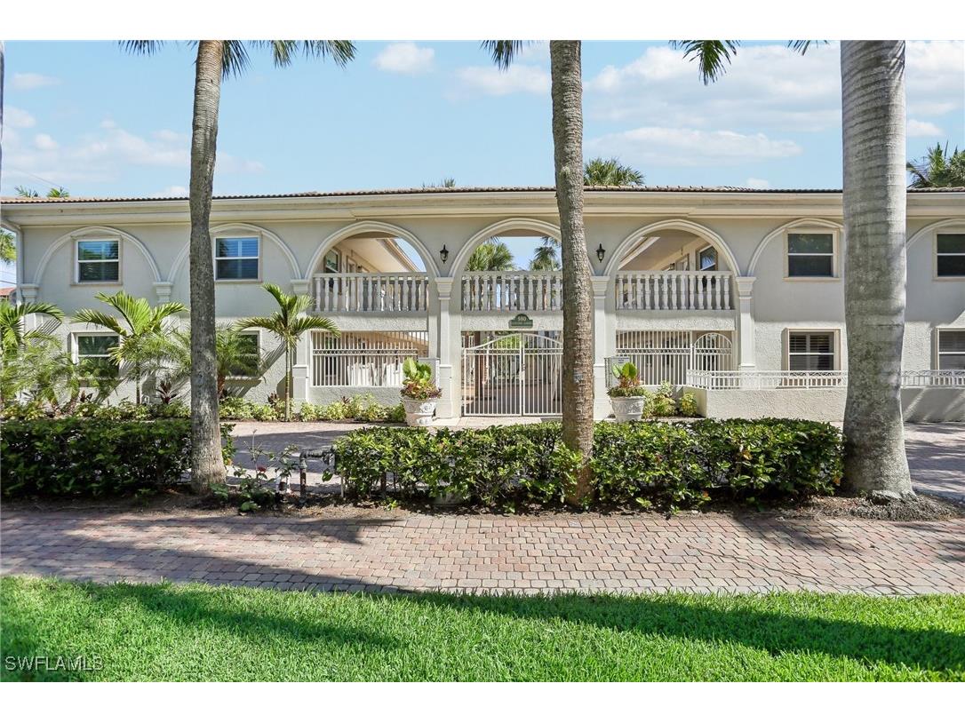 980 7th Avenue S #104 Naples FL 34102 225047710 image14