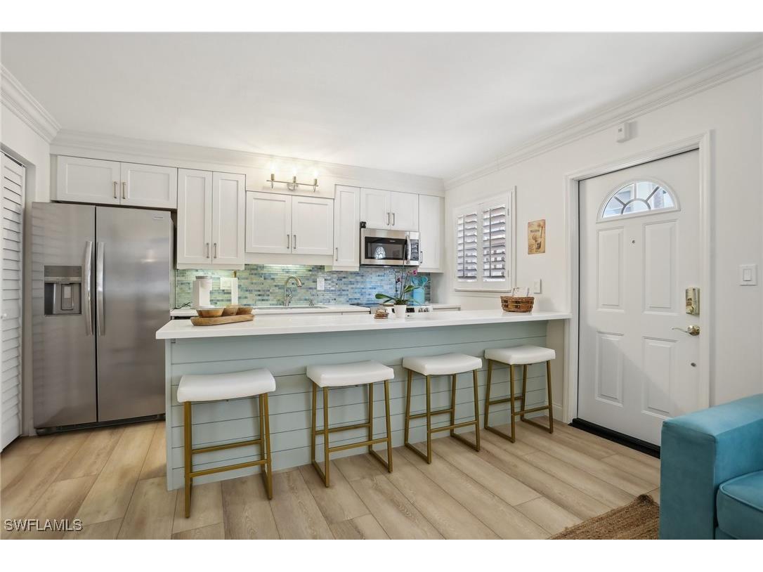 980 7th Avenue S #104 Naples FL 34102 225047710 image3