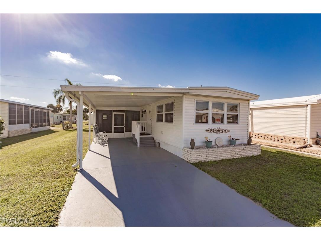 9806 Sugarberry Way Fort Myers FL 33905 224104426 image17