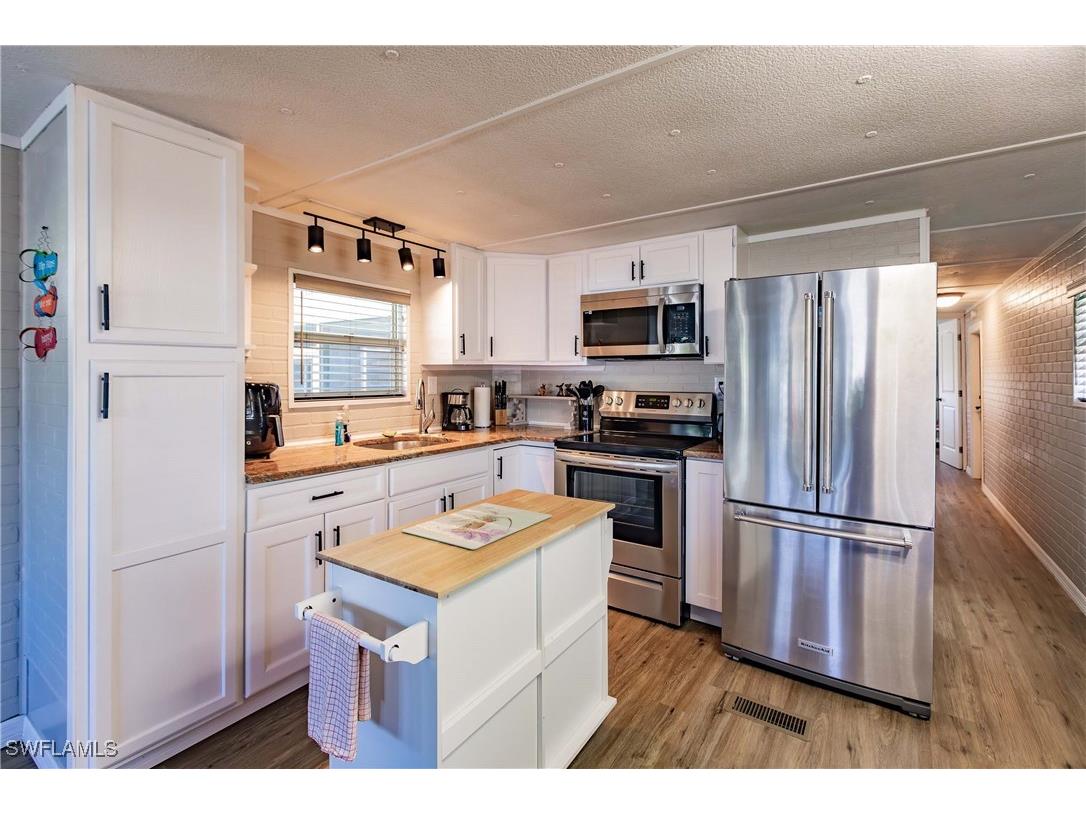 9806 Sugarberry Way Fort Myers FL 33905 224104426 image6