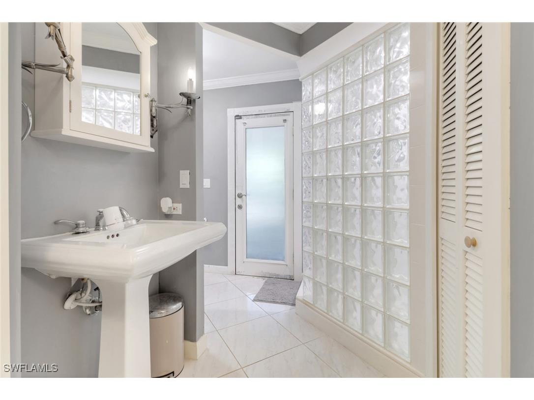 9807 Fathom Court Fort Myers FL 33919 225037526 image25