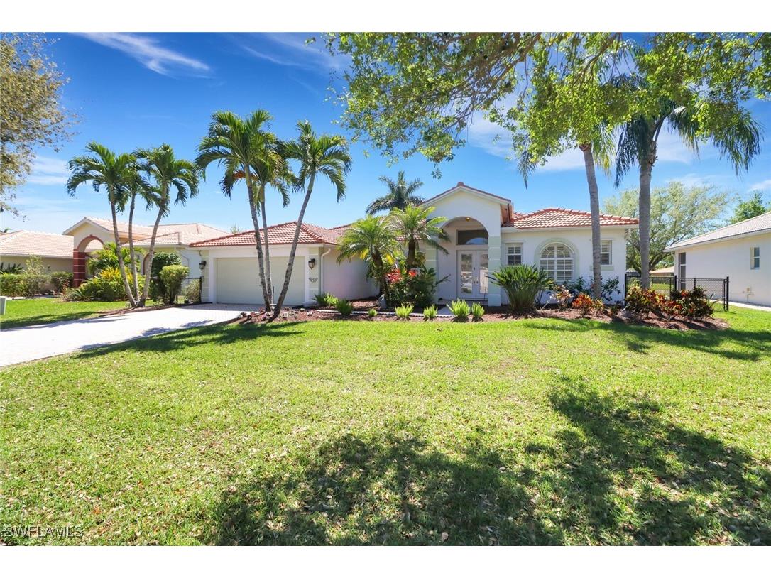 984 Chesapeake Bay Court Naples FL 34120 225025464 image1