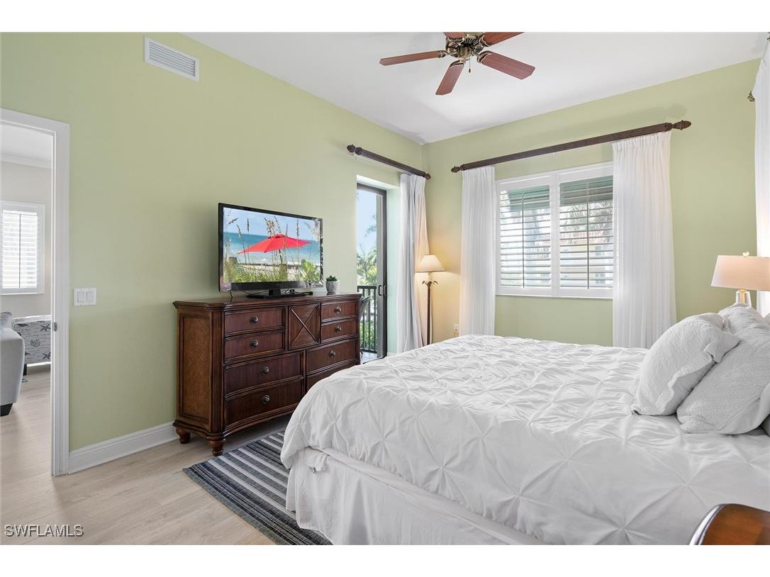 985 Sandpiper Street #I201 Naples FL 34102 224098296 image21