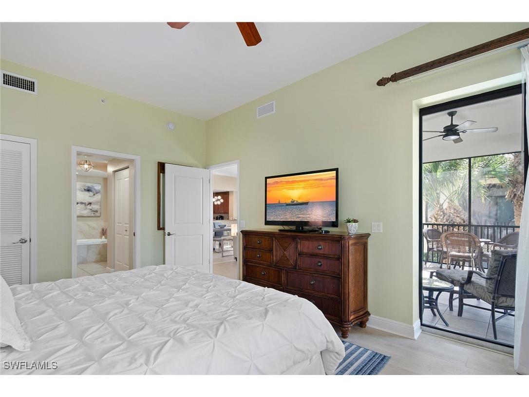 985 Sandpiper Street #I201 Naples FL 34102 224098296 image22