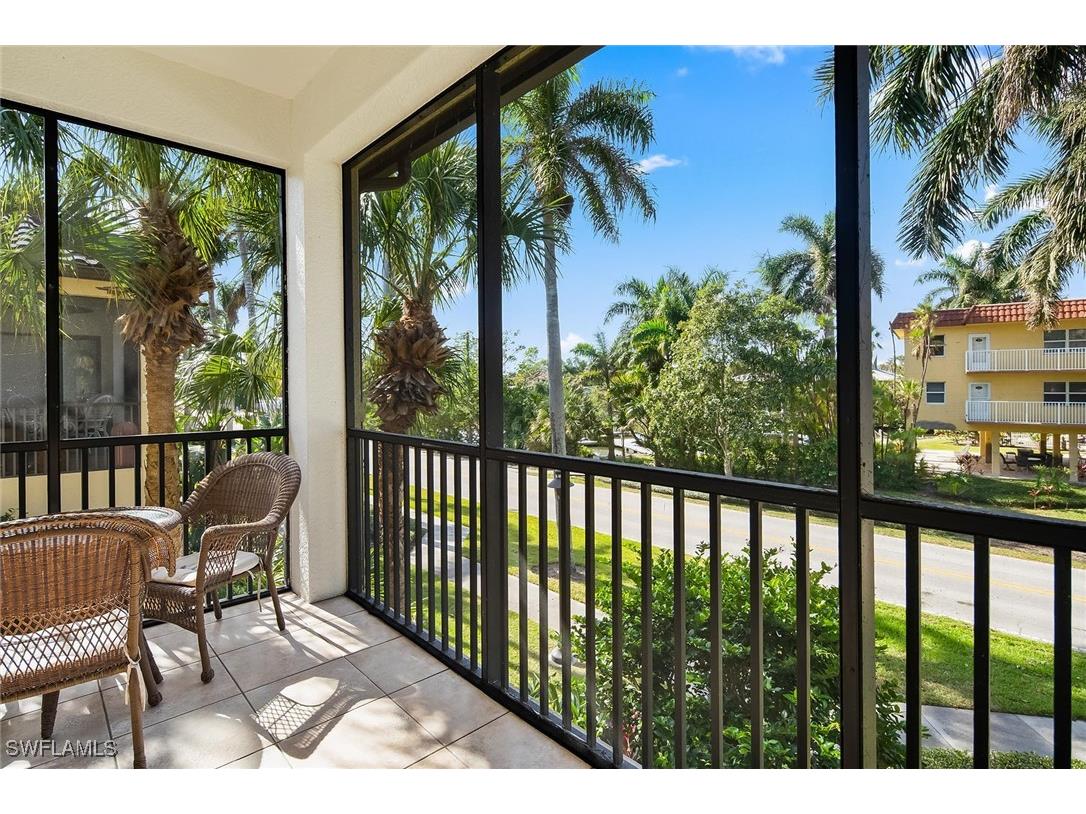 985 Sandpiper Street #I201 Naples FL 34102 224098296 image8