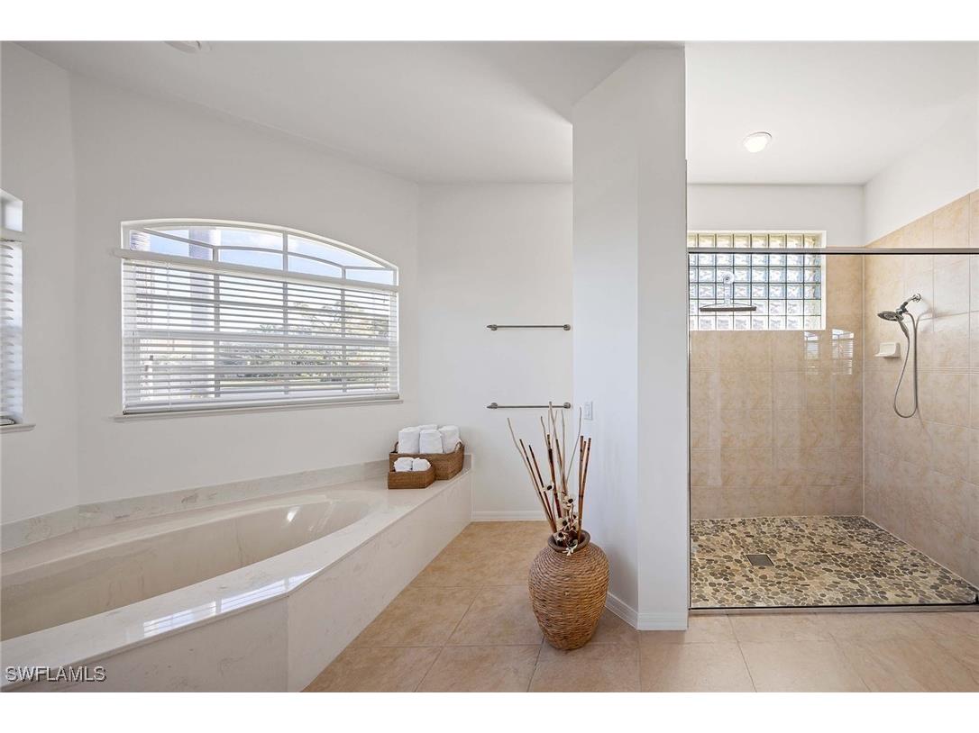 9851 El Greco Circle Bonita Springs FL 34135 225028357 image18