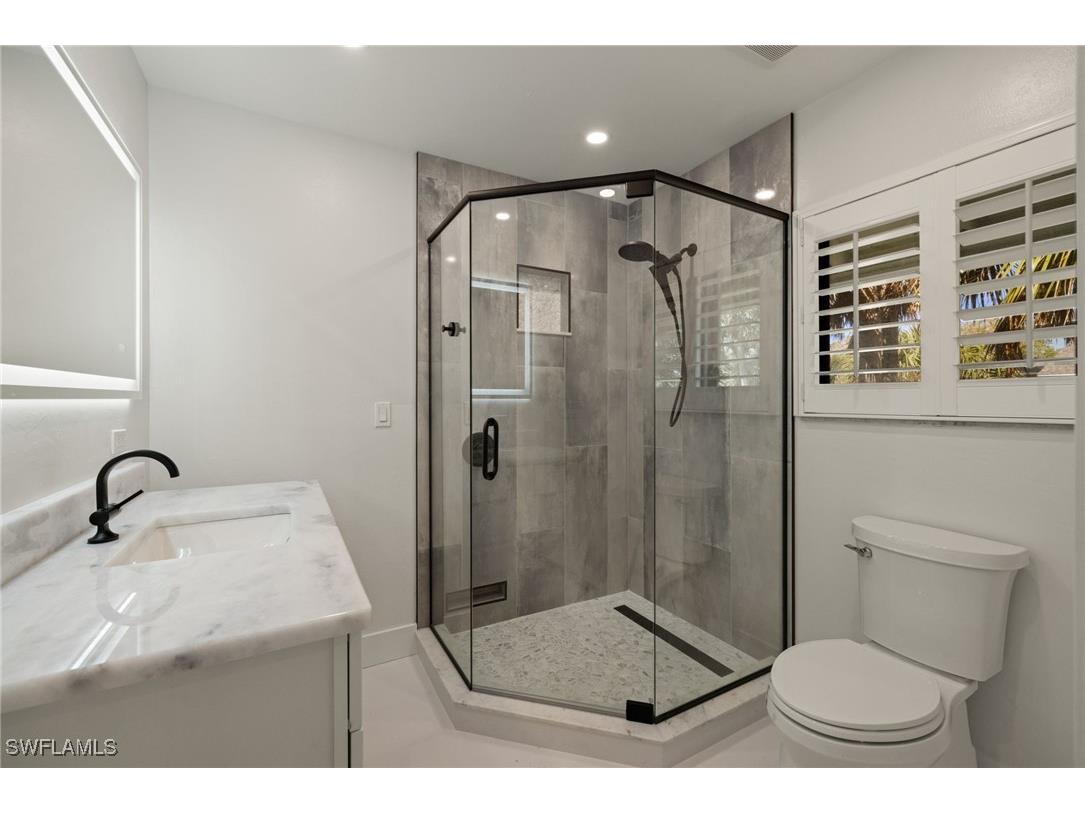 996 Greenwood Court N Sanibel FL 33957 225009405 image17