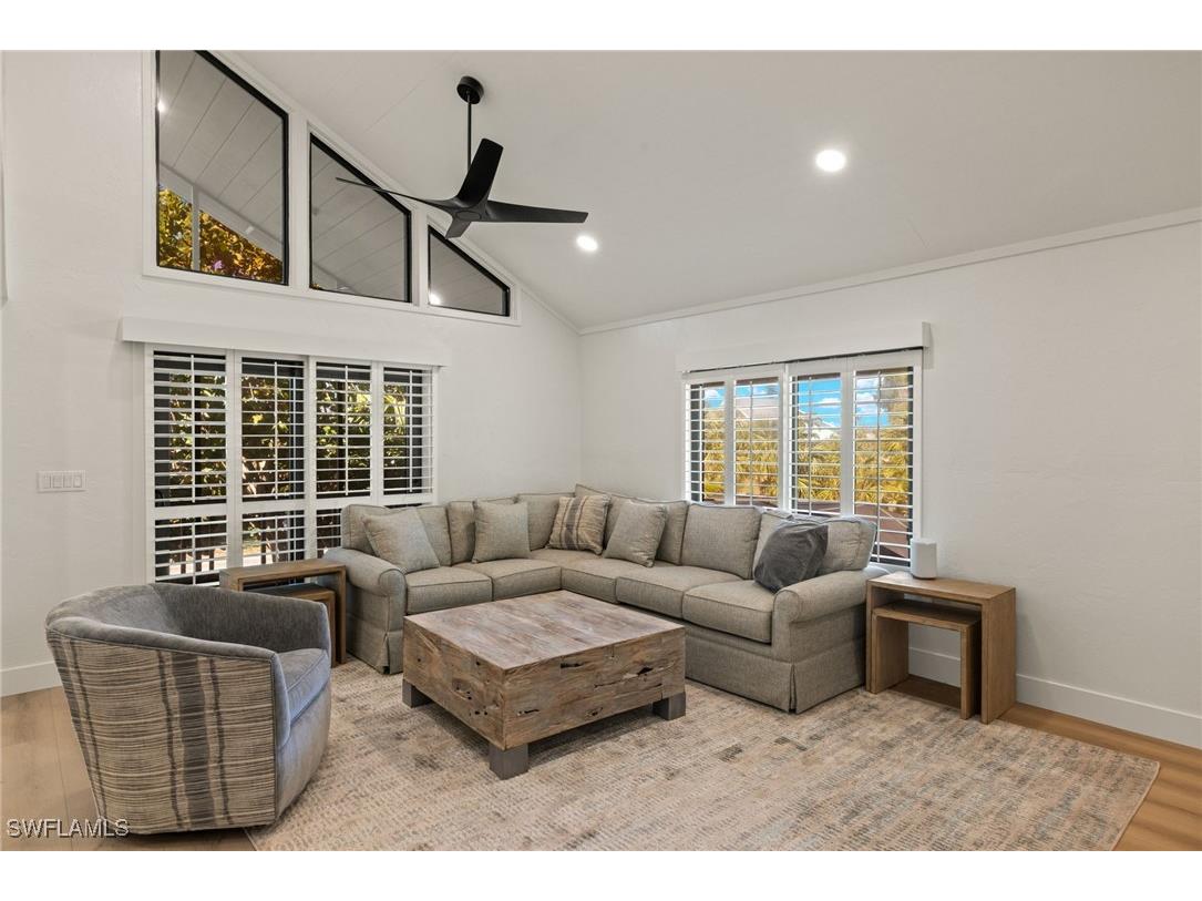 996 Greenwood Court N Sanibel FL 33957 225009405 image5