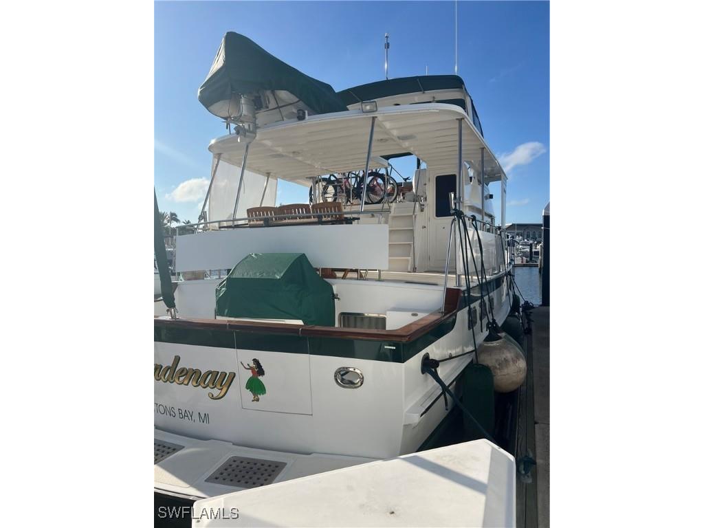 50' Boat Slip E-18 Gulf Harbour Marina Fort Myers FL 33908 224090529 image4