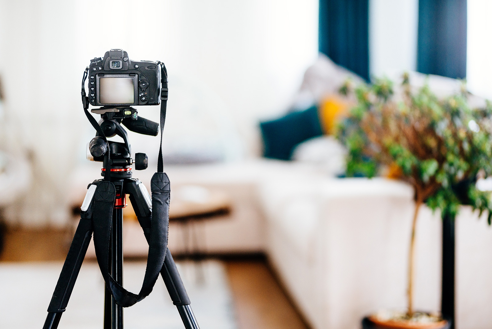 Photographing your home to sell